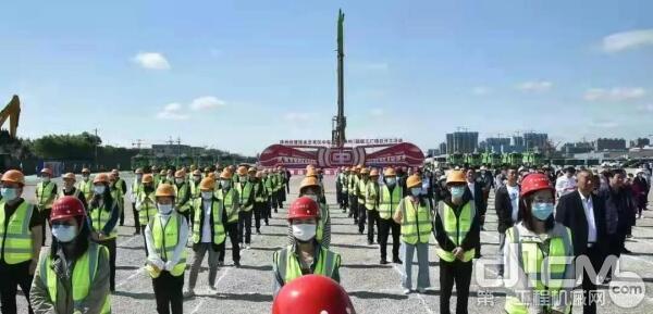 中联重科旋挖钻机助力中车（徐州）50亿元投资超级工厂建设