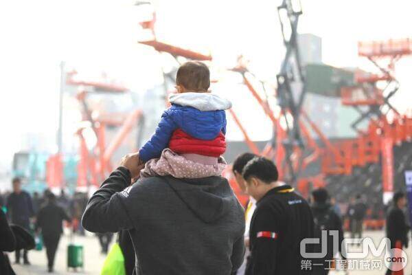 bauma CHINA带你重返工程机械王国