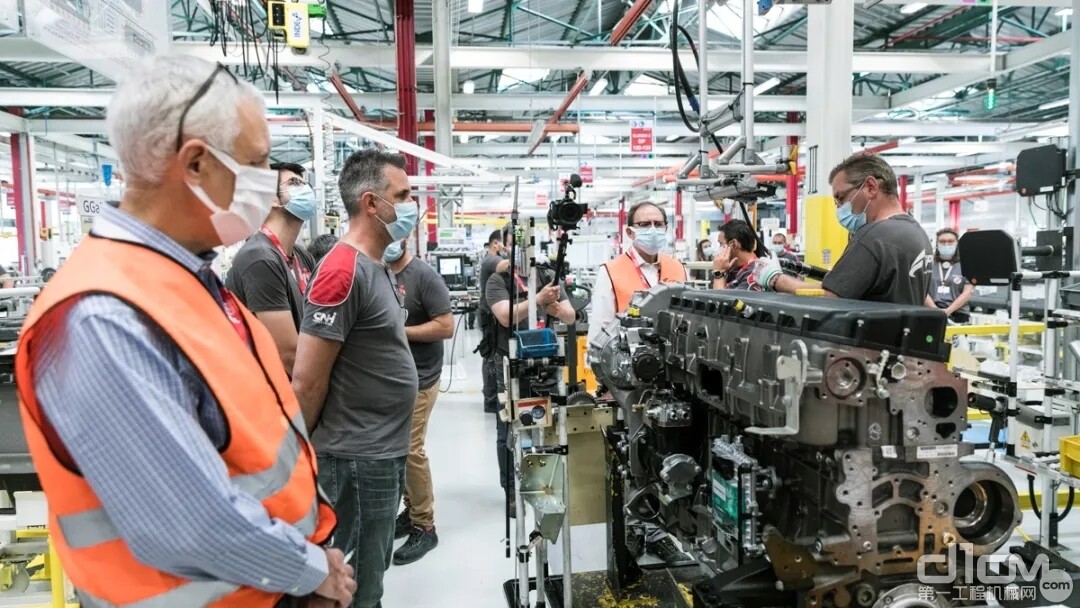 波旁朗西工厂专业生产菲亚特Cursor系列发动机