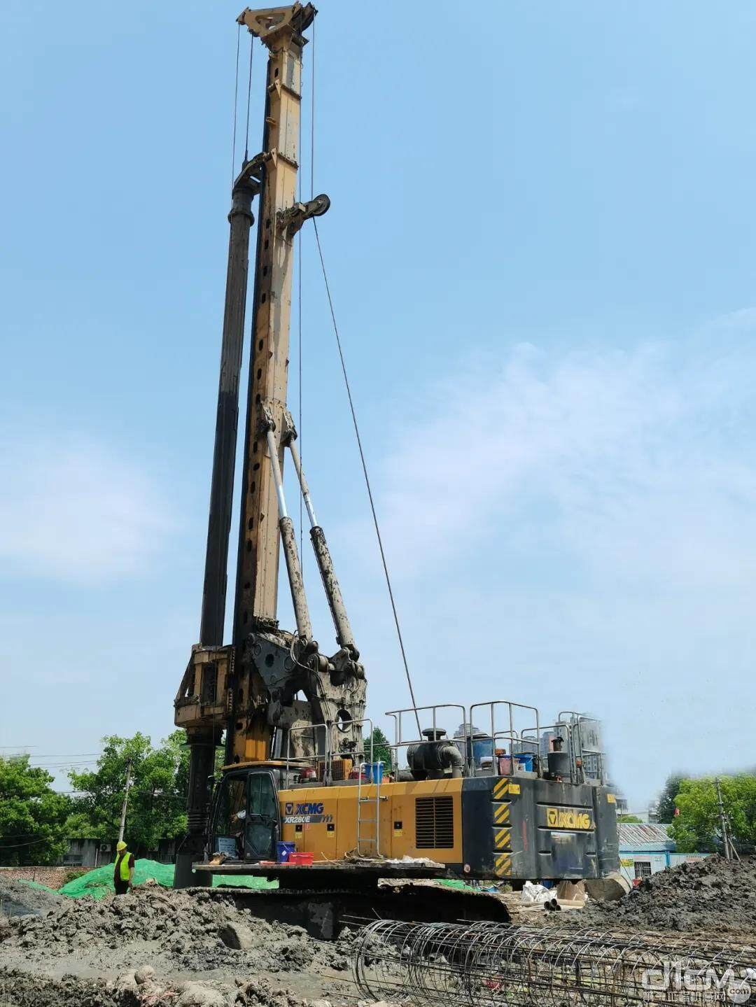 徐工旋挖钻机在湖南多处国家级基础建设项目中担当大任