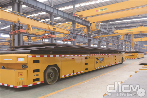 卫华推出100吨重载全自动导向运输车辆