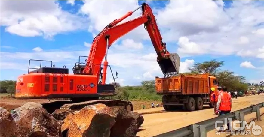 肯尼亚RWC 568乡村公路开工建设图(来源于网络)