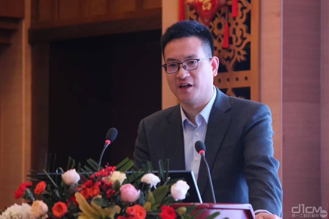 谋势而动 力辟新局(图14) 张民富总做营销公司工作总结报告