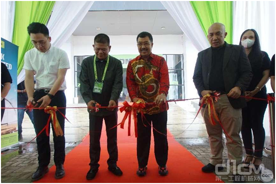 中联重科印尼子公司又一办事处开业仪式在苏门答腊重要城市巨港隆重举行