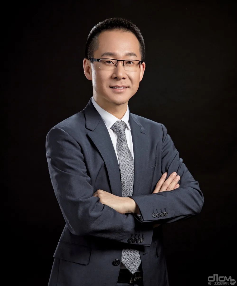 树根互联股份有限公司 联合创始人、CEO贺东东