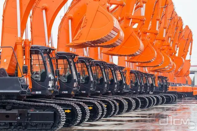 “国三”挖掘机设备市场保有量达到120万台