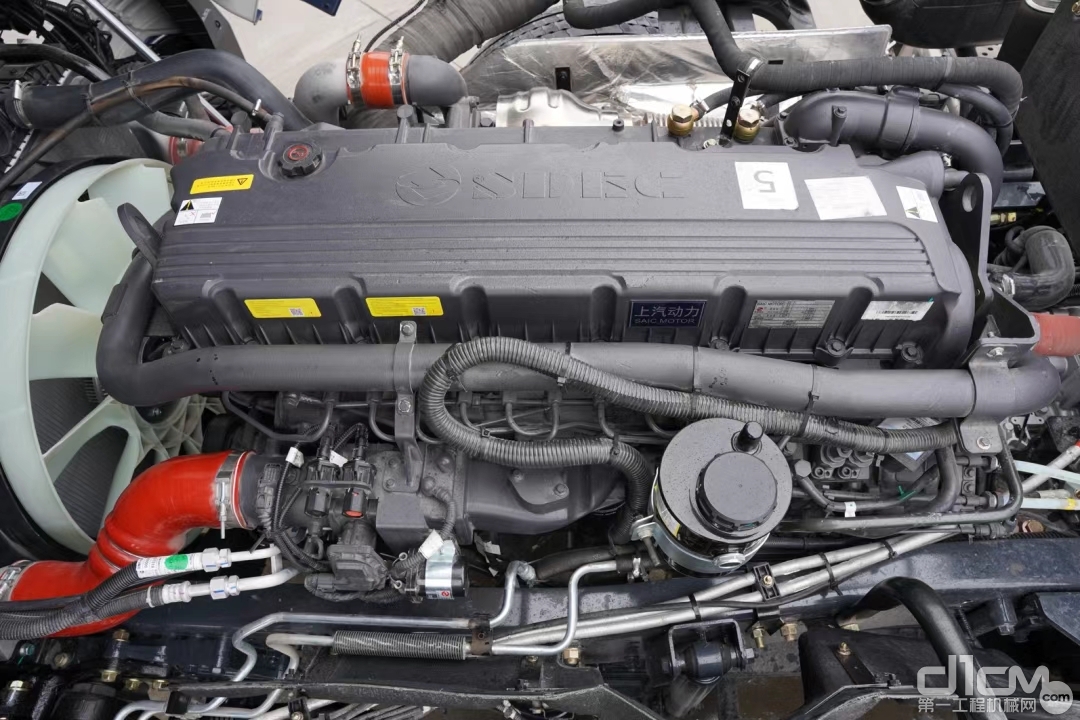 红岩杰狮H6牵引车发动机进行了超过20000小时的台架可靠性、耐久性试验