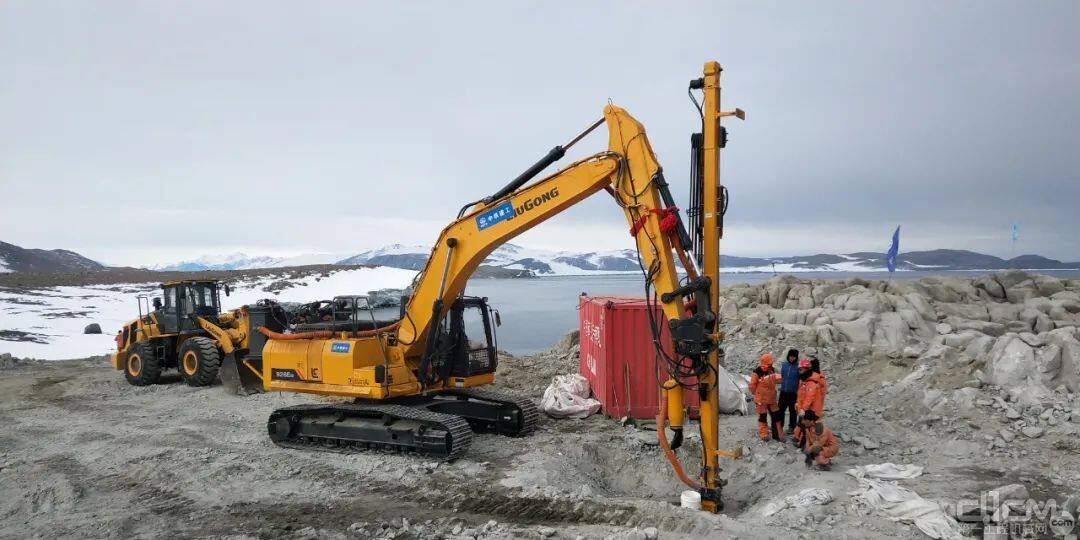 柳工设备南极施工现场