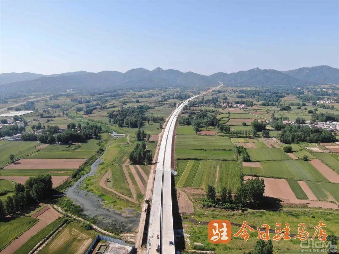 河南许信高速项目，当地新闻报道摄图