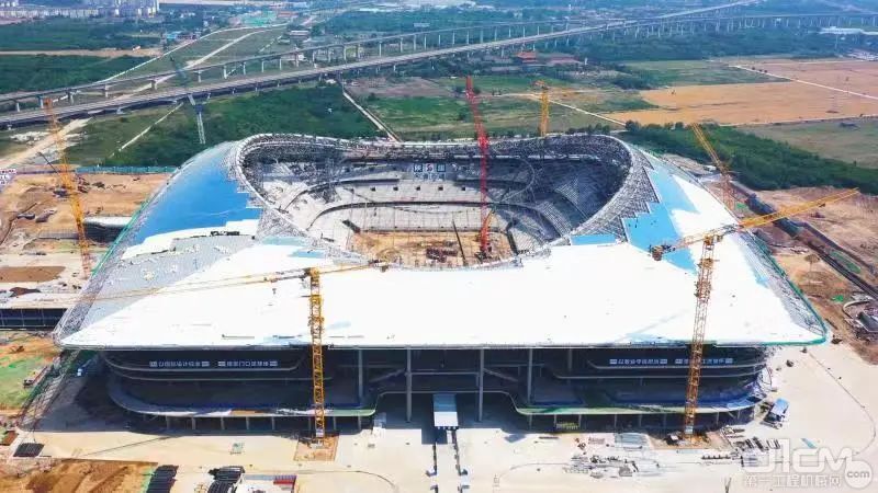 陕建机施集团承建的西安国际足球中心项目