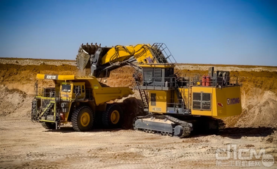 徐工XDE130在澳大利亚铁矿施工
