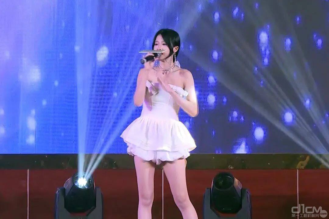 晚宴上的精彩表演