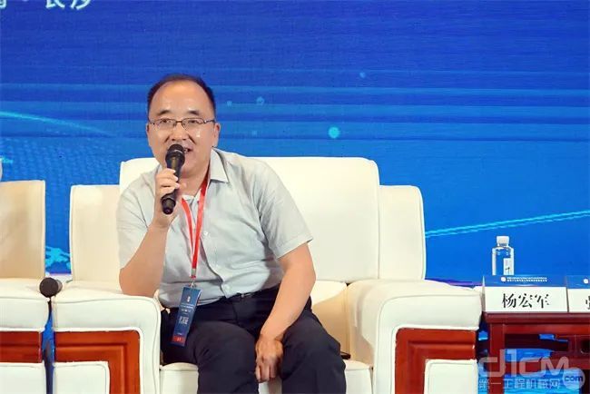 陕西建设机械股份有限公司董事长杨宏军