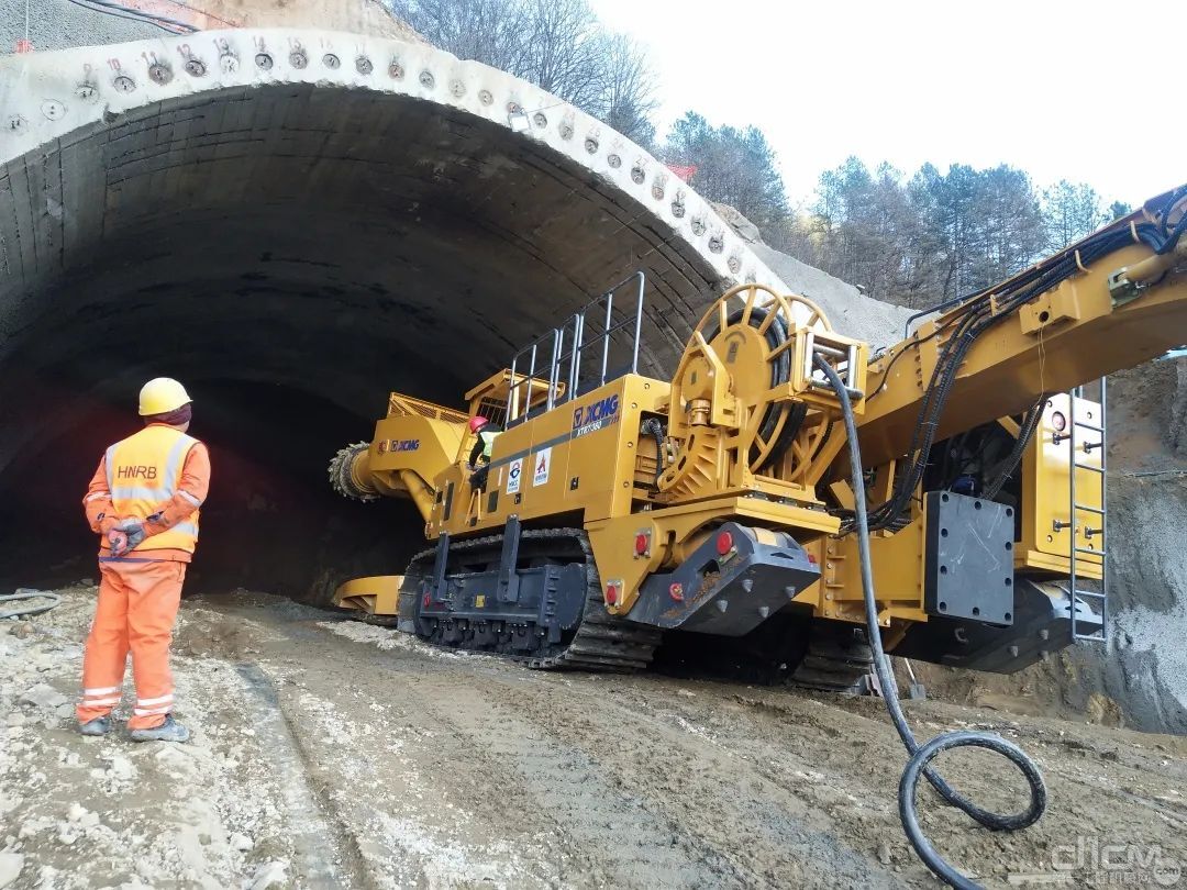 徐工隧道掘进机穿山建隧中国智慧为黑山缔造发展之路
