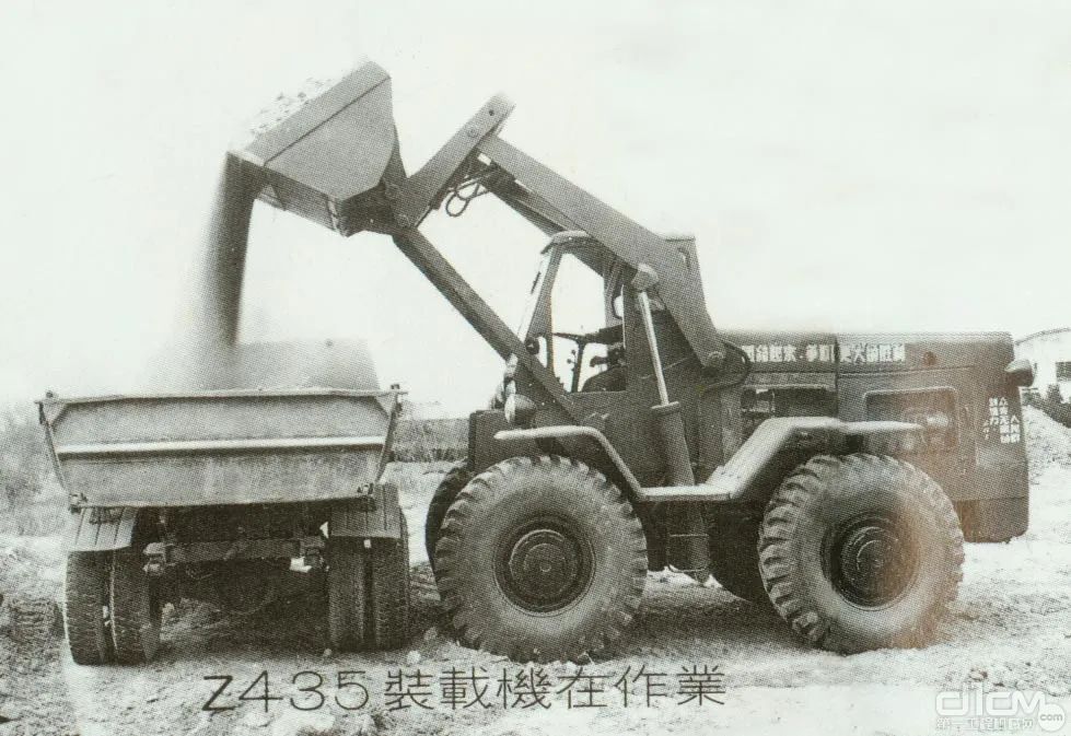柳工z435轮式装载机