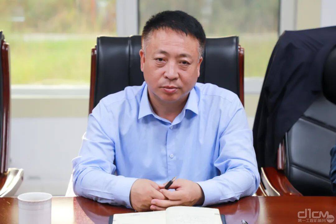 河北宣工党委书记、执行董事、总经理梁国欣