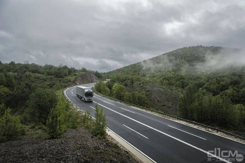 为车辆在高速公路上的自动运行提供更多可能性