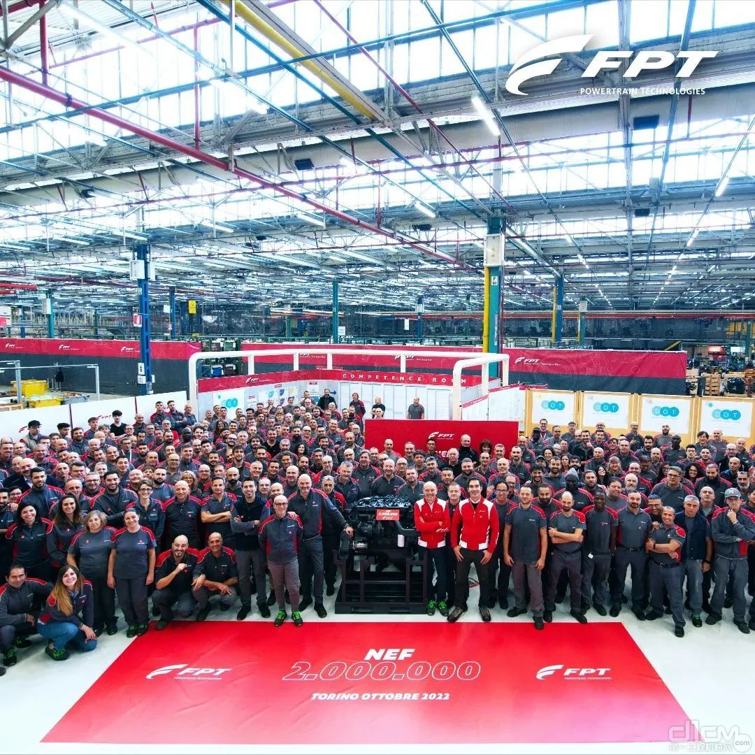 第两百万台NEF系列发动机从菲亚特动力科技在意大利都灵的工厂的生产线下线仪式