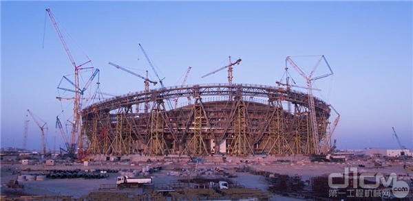 中联重科塔机参与建设卢塞尔体育场