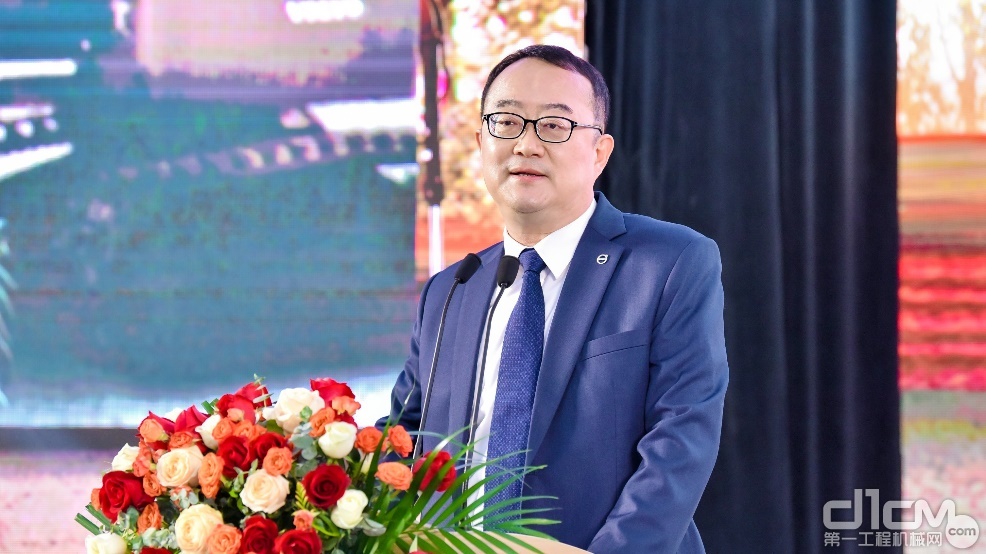 沃尔沃建筑设备中国区总裁陈霖发表致辞