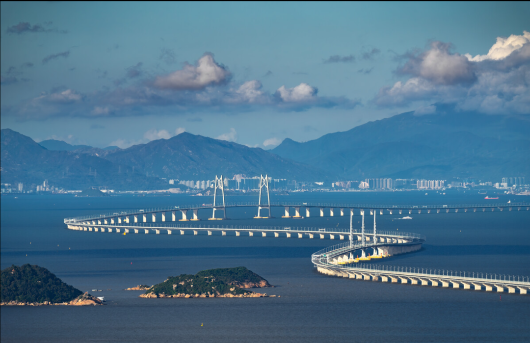 鲁班奖工程:港珠澳大桥(众能参与),图片源于网络