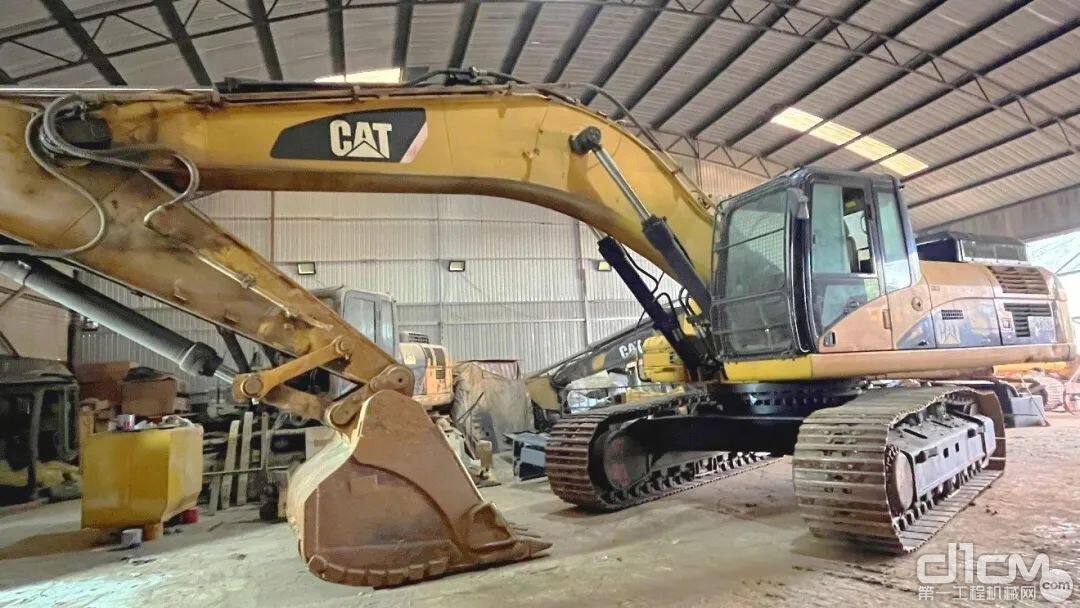 CAT 336D挖掘机