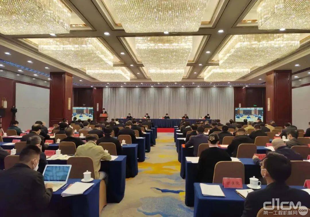 第六届广西壮族自治区主席质量奖表彰电视电话会议在南宁举行