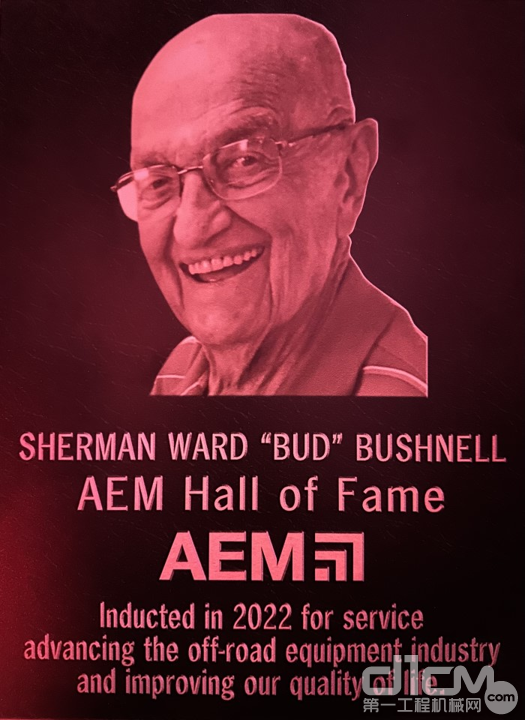 吉尼创始人巴德·布什内尔(Bud Bushnell)入选 AEM(美国制造商协会)名人堂