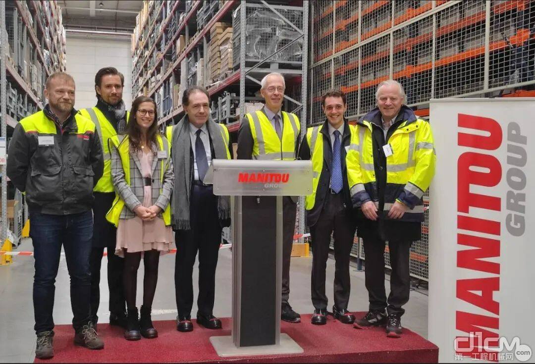 曼尼通集团在位于法国总部Ancenis的零配件物流中心增设了一个全新的自动化仓库