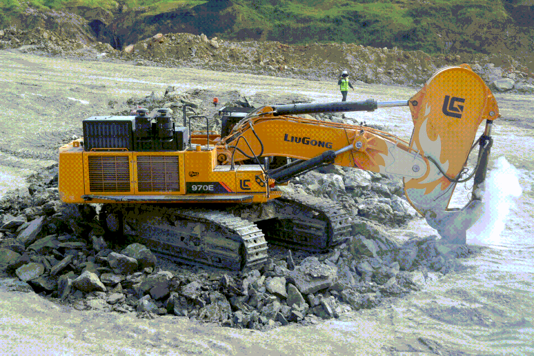 柳工970e岩石臂挖掘机