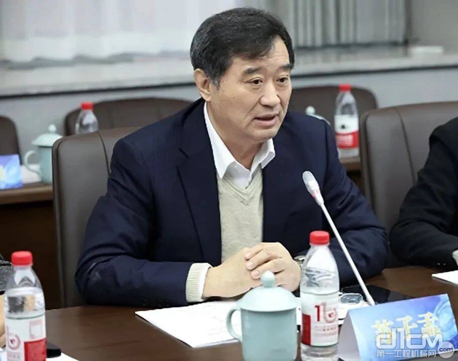 中国工程机械工业协会会长苏子孟
