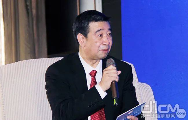 中国工程机械工业协会副会长李建友