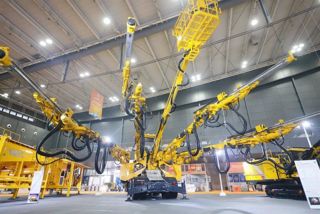 大国重器“零”距离，铁建重工闪耀第三届长沙国际工程机械展览会