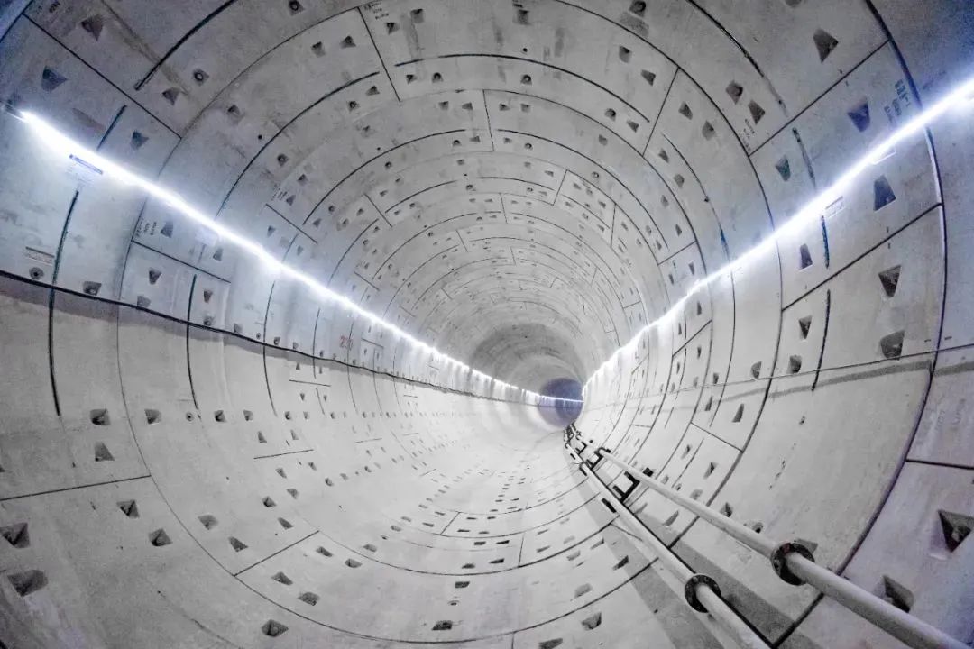 成型隧道