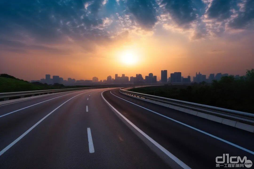 截至2022年底，全国高速公路总里程已经超过17.7万公里