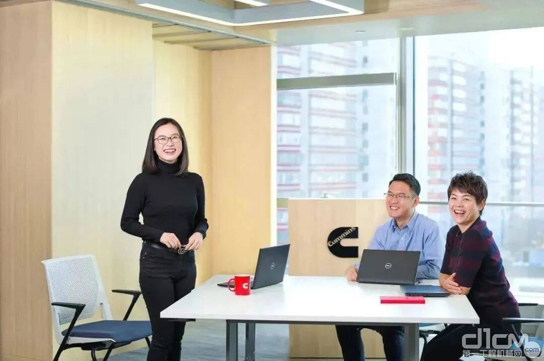 在中国，康明斯性别多元化工作设立的愿景目标是女性员工占整体员工的50%