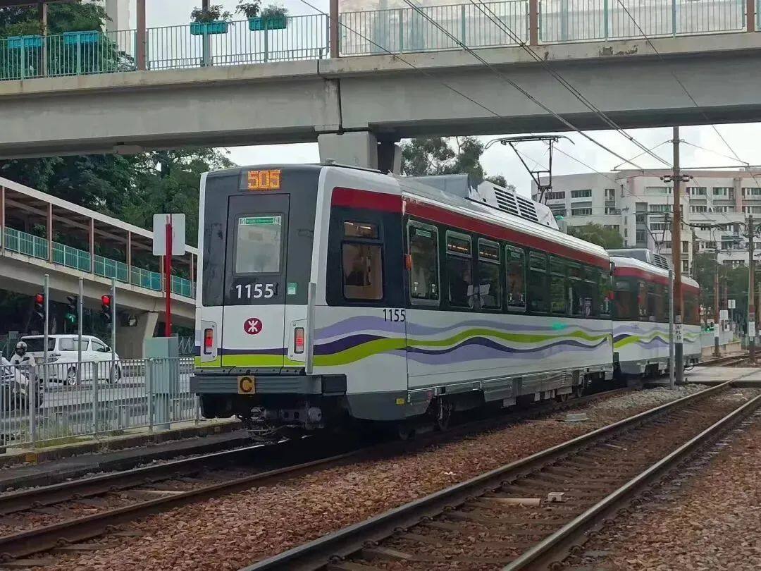 香港轻轨LRV五期项目组图