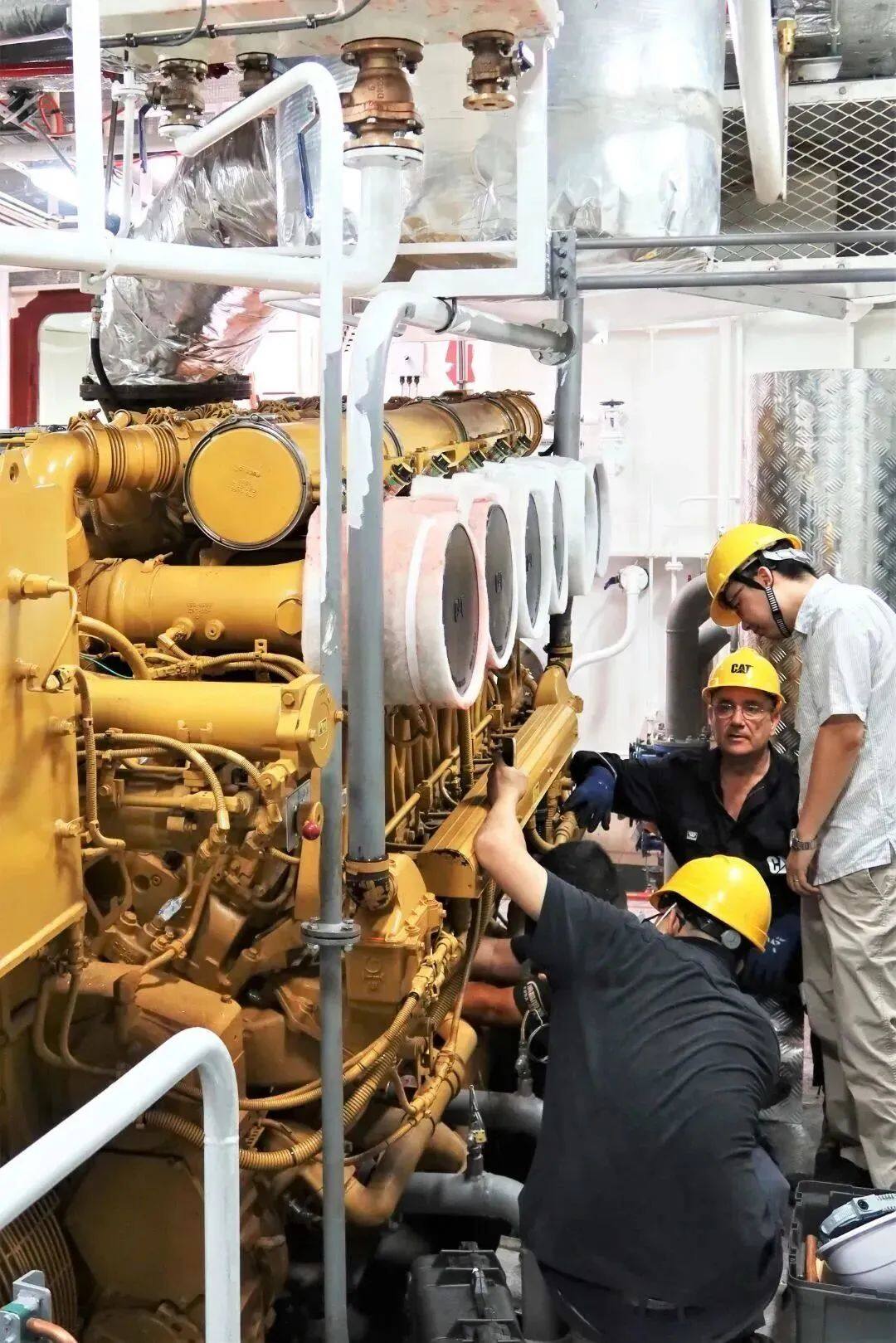 卡特彼勒专业技术团队为珠海显利船厂提供技术支持
