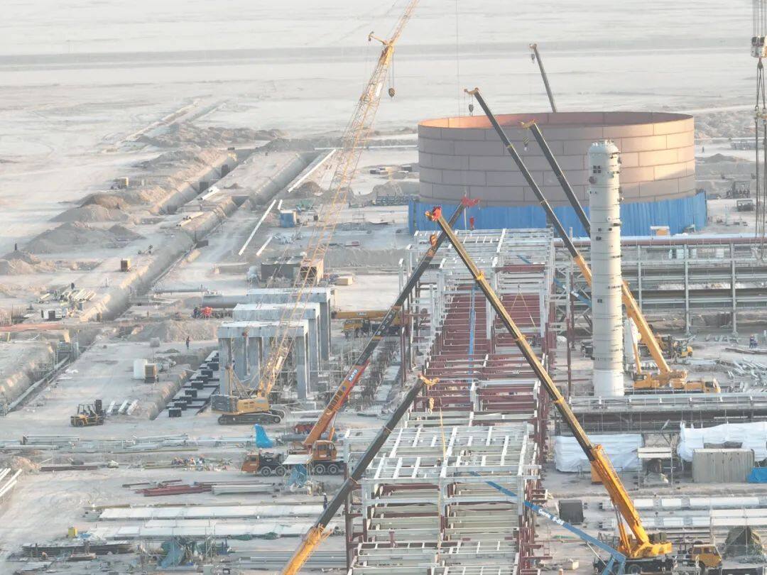 乌兹别克斯坦奥林匹克城项目完成主体结构封顶