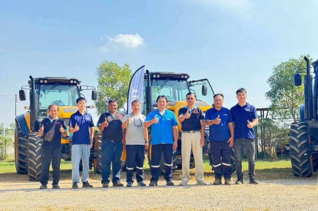柳工LT1404拖拉机批量交付泰国客户