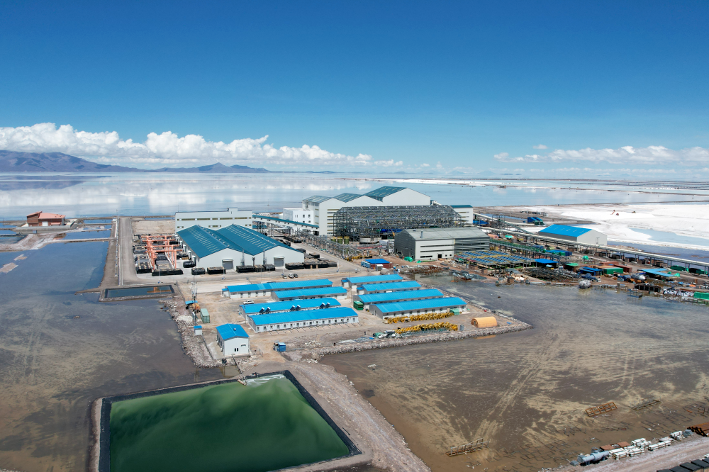 玻利维亚乌尤尼碳酸锂工厂