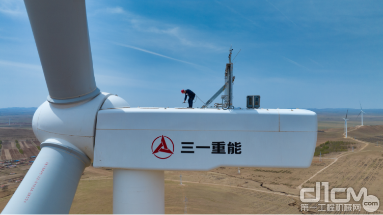 三一重能的120台5MW风电机组在华能上都风电基地完成吊装