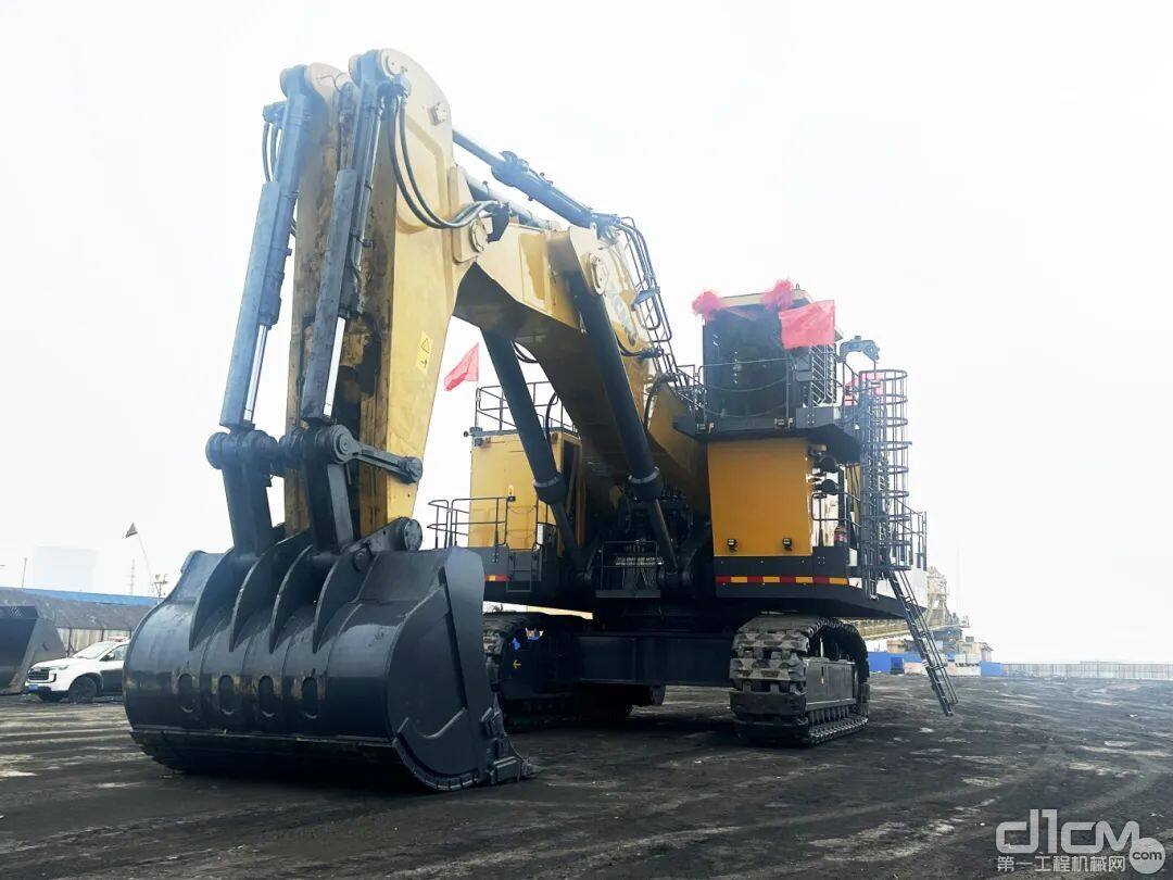 徐工400吨超大型液压挖掘机