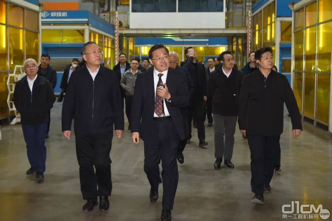 河南资本集团党委书记、董事长张军强一行到访郑煤机集团