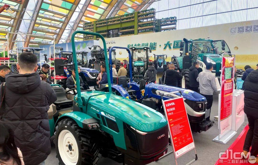 第十七届西南农牧业机械展览会，补短板助潍柴雷沃展区