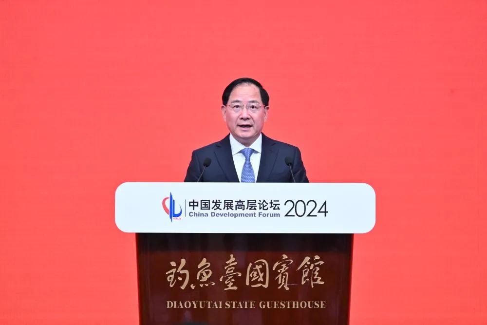 3月25日，工业和信息化部部长金壮龙在中国发展高层论坛2024年年会上发言。      新华社记者 李鑫 摄