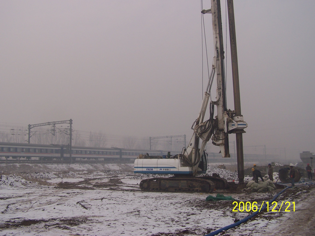 图：2006年京津城际铁路施工