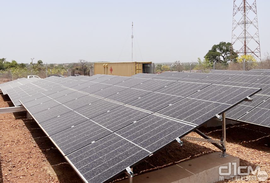 援马里太阳能示范村项目