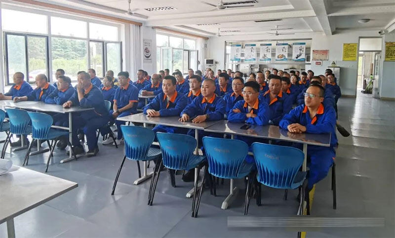 方圆集团建材机械有限公司召开“安全生产月”活动动员会议