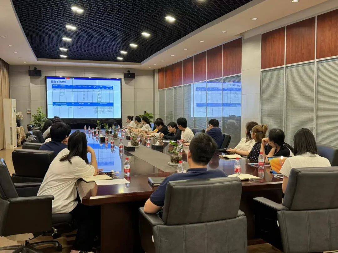 宁波海事局政务中心莅临杭叉集团开展锂电产品海运出口专业培训